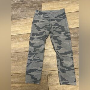 Athleta Girl Chit Chat Capri